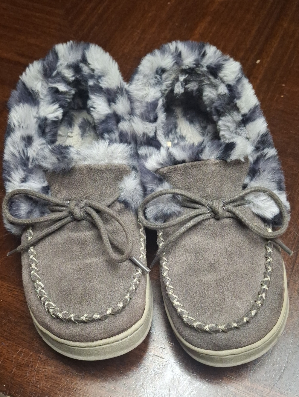 Earth Origins Plush Faux-Fur Slipper Pair in Heather Gray and Charcoal